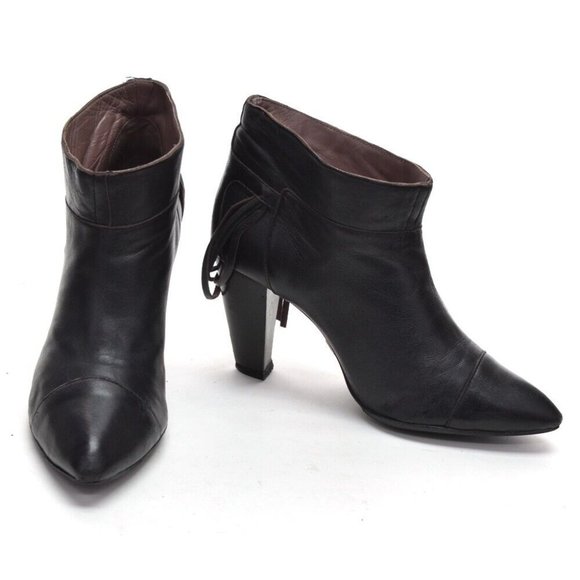 Hugo Boss Black Leather Pointy Toe Heeled Booties 37 - Picture 2 of 6
